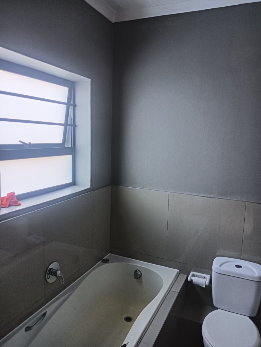 3 Bedroom Property for Sale in Pinelands Eastern Cape